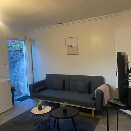 Maison Proche Centre-ville بيت للعطل *