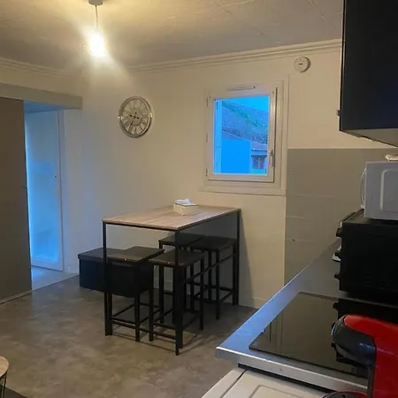 Maison Proche Centre-ville * شوليه