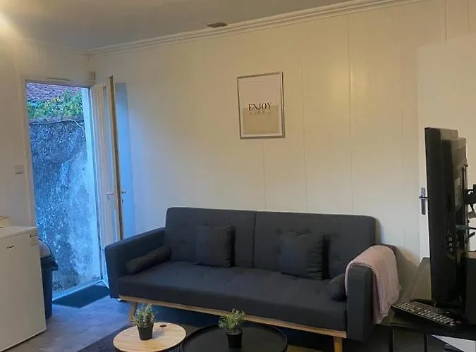 Maison Proche Centre-ville 度假居 *